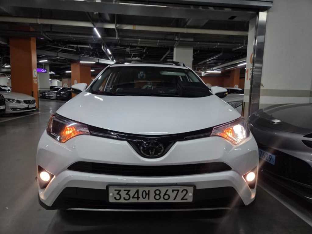 토요타 라브4(4세대) 2.5 4WD - 이미지 10