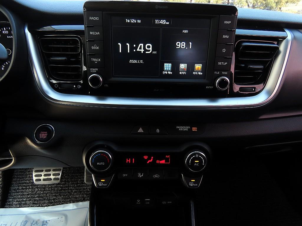 기아 스토닉 U2 1.6 디젤 프레스티지 - 이미지 12