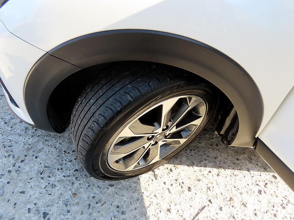 기아 스토닉 U2 1.6 디젤 프레스티지