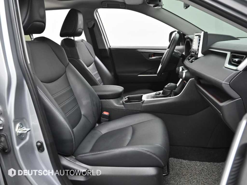 토요타 라브4(5세대) 2.5 AWD 하이브리드 - 이미지 9