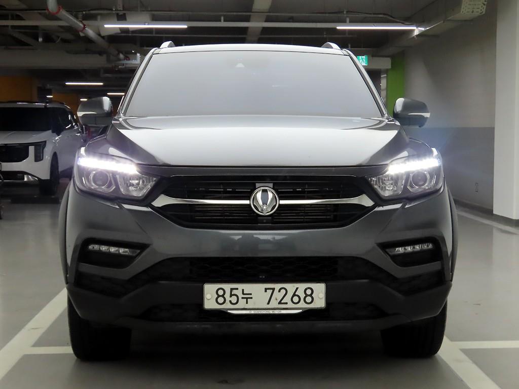 KG모빌리티(쌍용) 렉스턴 스포츠 2.2 4WD 프레스티지 스페셜 - 이미지 3