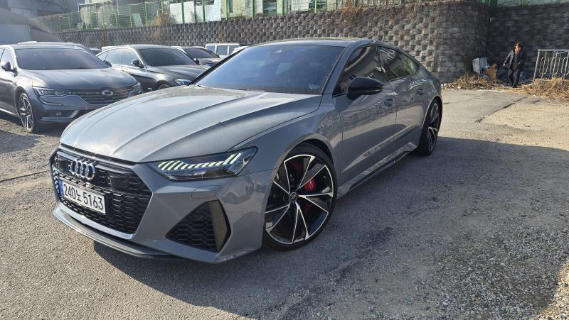 아우디 RS7(2세대) 4.0 TFSI 콰트로 - 이미지 8
