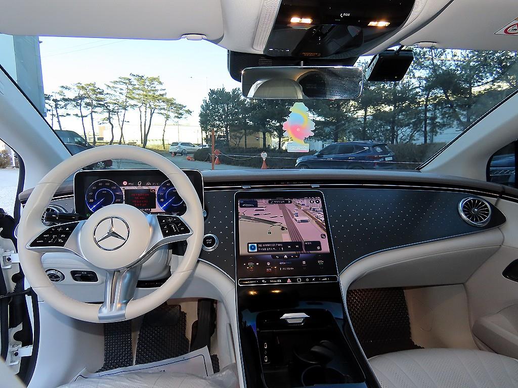 벤츠 EQE EQE 350+ - 이미지 17