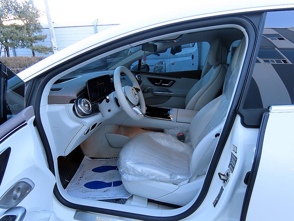 벤츠 EQE EQE 350+ - 이미지 16