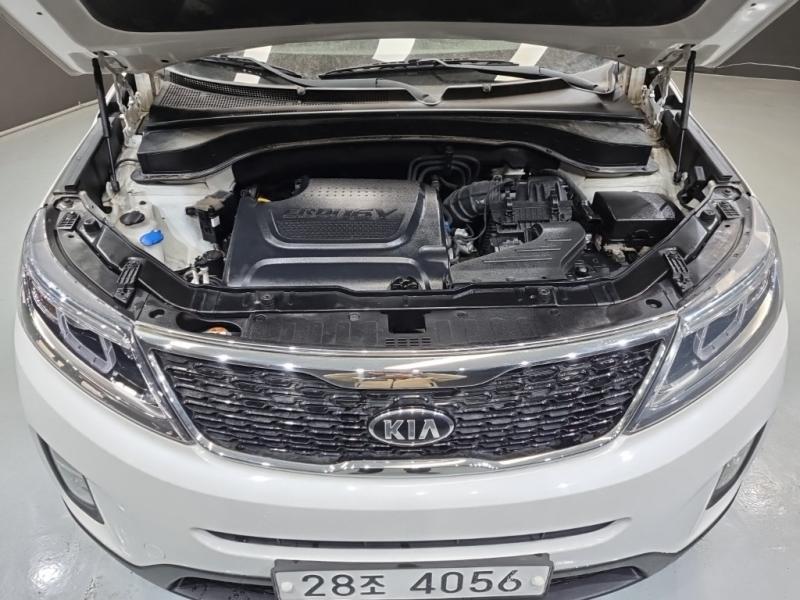 기아 뉴쏘렌토 R R2.0 2WD 트렌디 - 이미지 11