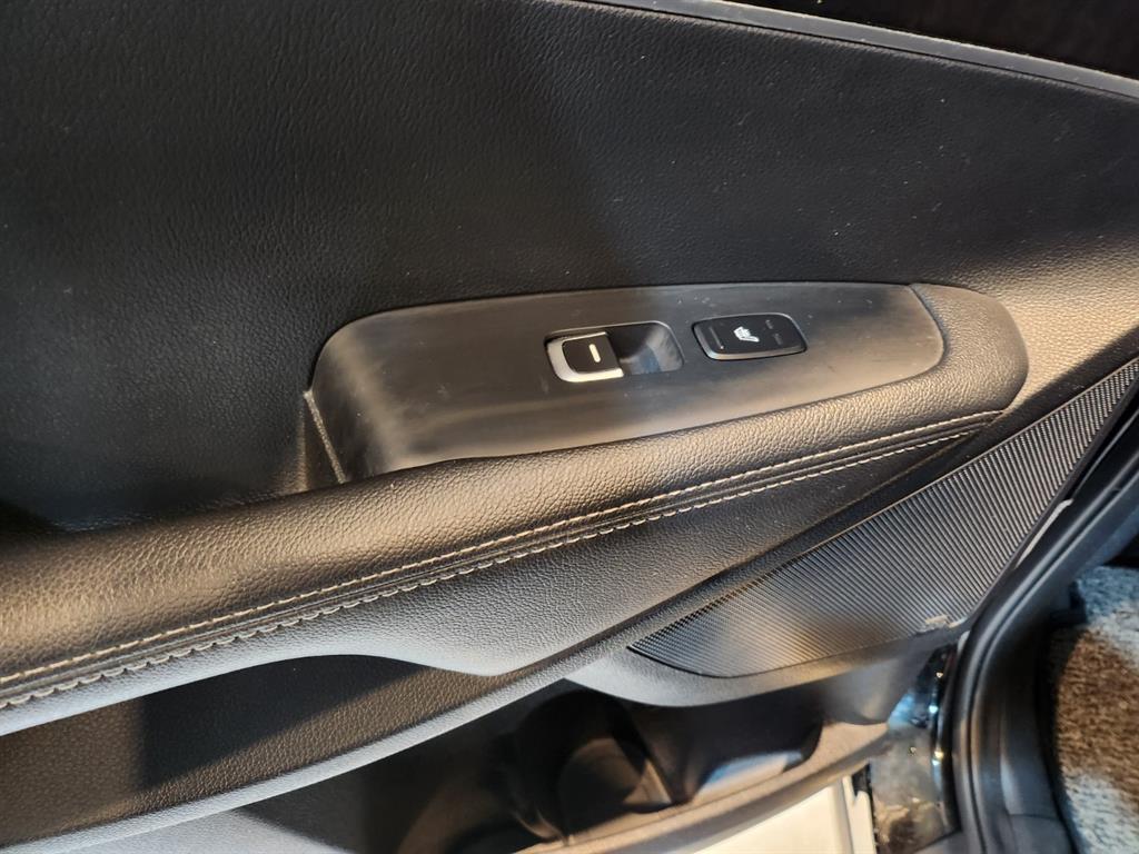 기아 올 뉴쏘렌토 R2.2 4WD 노블레스 스페셜 - 이미지 18