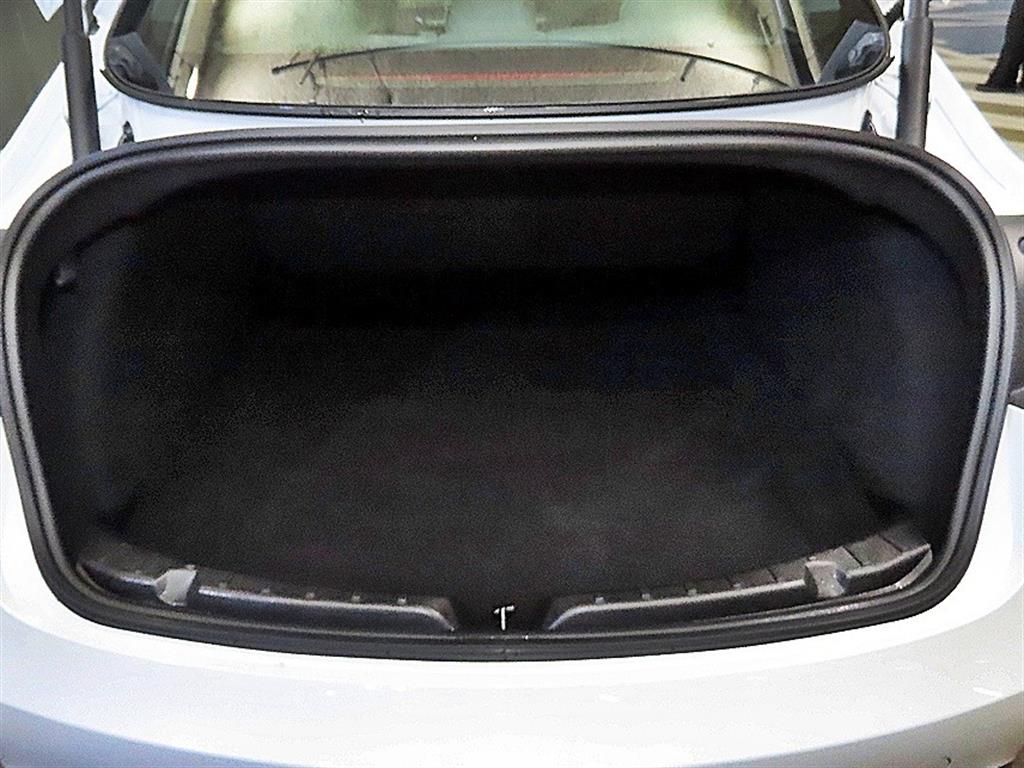 테슬라 모델 3 RWD - 이미지 11