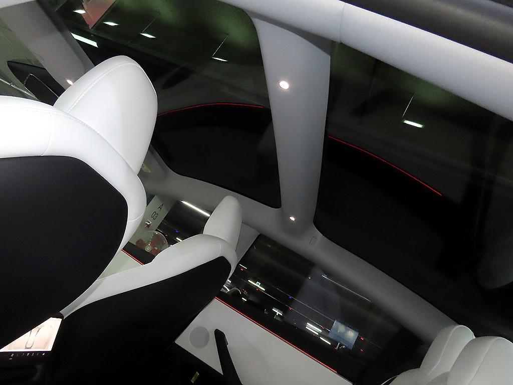 테슬라 모델 3 RWD - 이미지 6