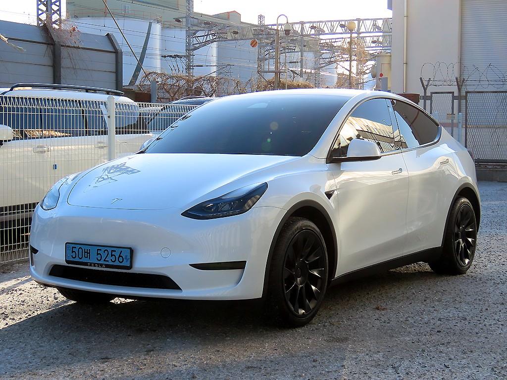 테슬라 모델 Y RWD - 이미지 7