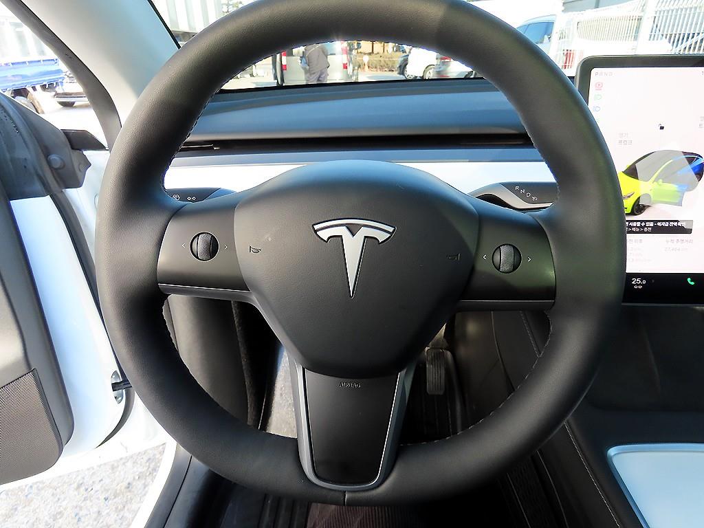 테슬라 모델 Y RWD - 이미지 6