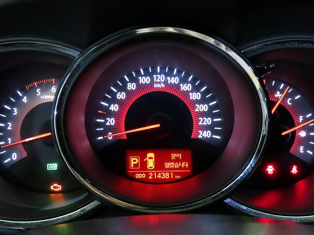 기아 쏘렌토 R 디젤 2.2 2WD TLX 프리미엄 - 이미지 13