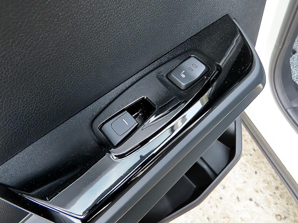 KG모빌리티(쌍용) 토레스 1.5 GDI-T 2WD T7 - 이미지 7