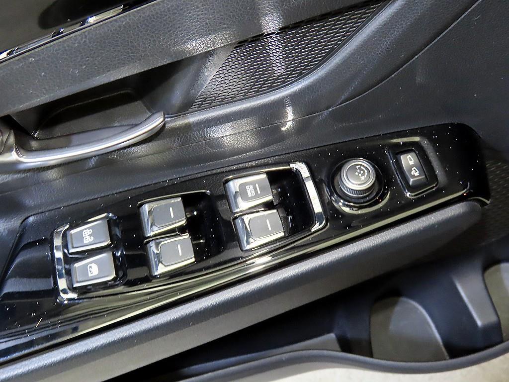 KG모빌리티(쌍용) 올 뉴코란도 1.6 디젤 2WD 딜라이트 플러스 - 이미지 13