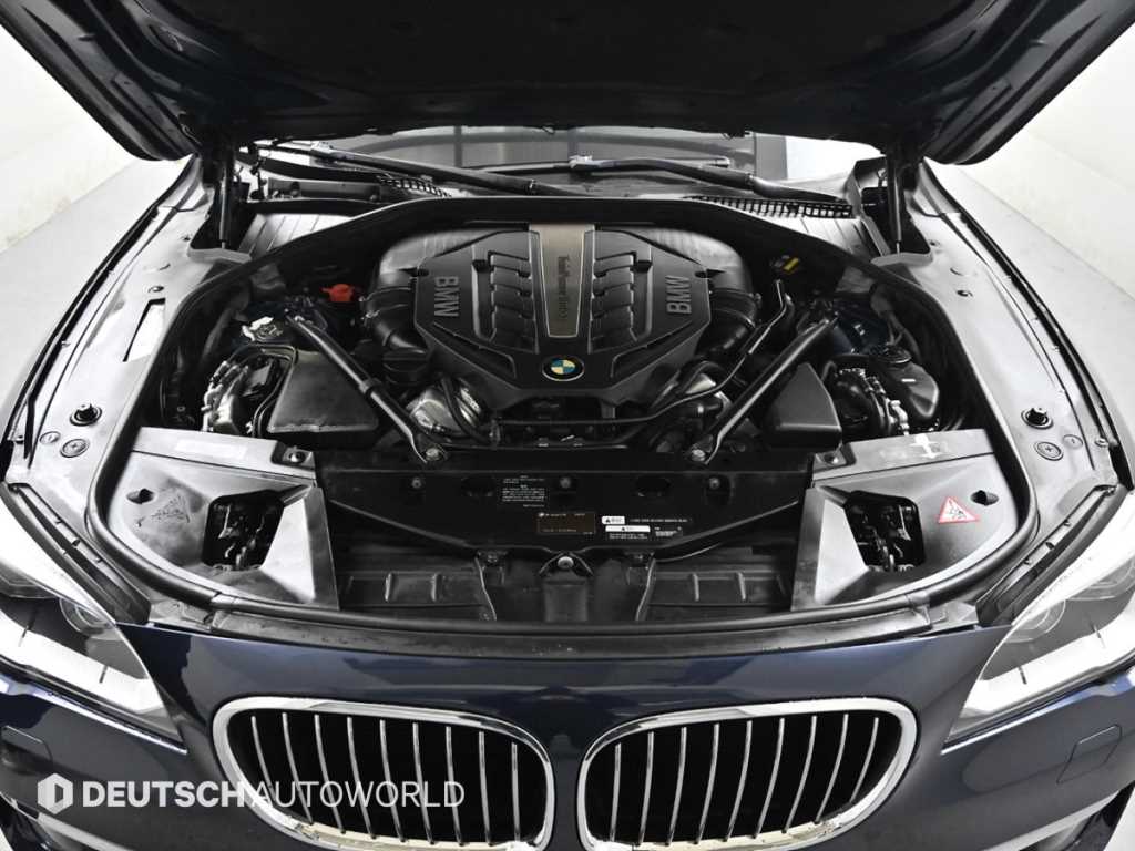 BMW 7시리즈(5세대) 750Li xDrive 인디비쥬얼 - 이미지 2