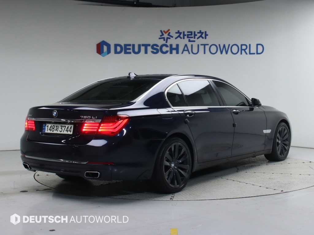 BMW 7시리즈(5세대) 750Li xDrive 인디비쥬얼 - 이미지 17
