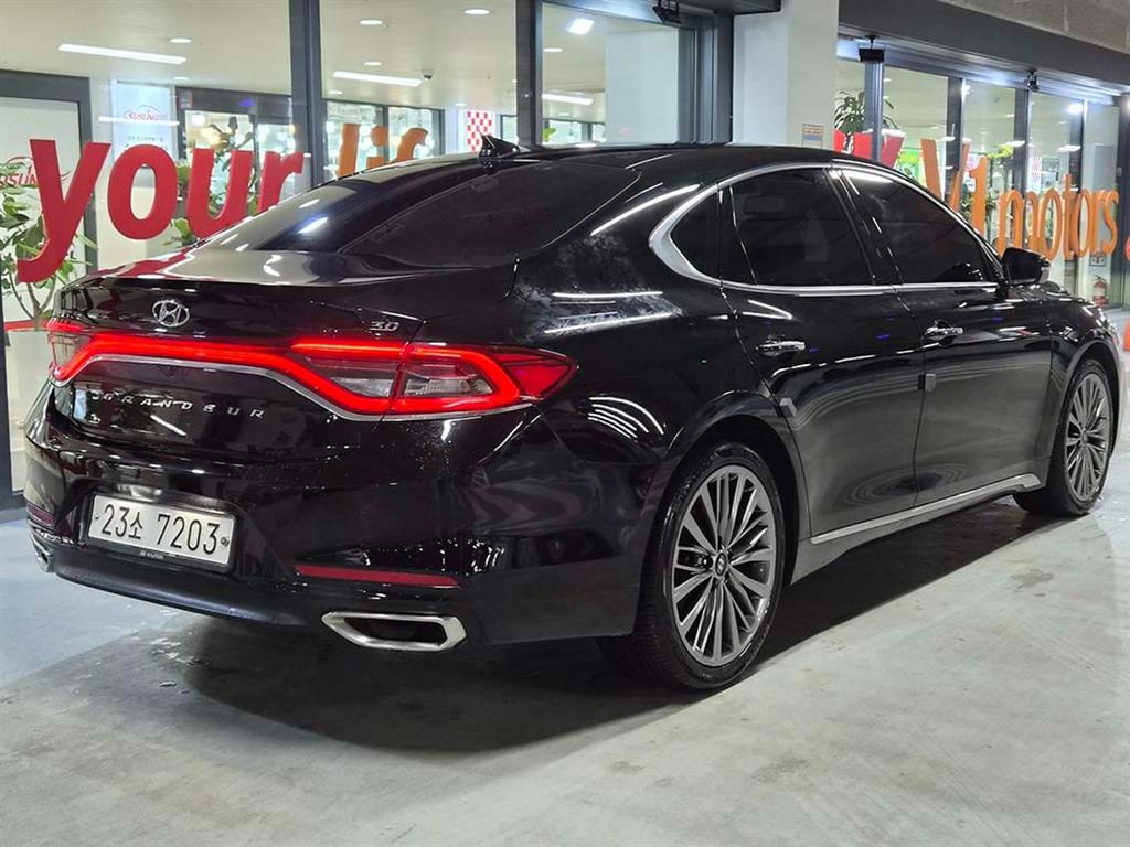 현대 그랜저IG 3.0 GDi 익스클루시브 스페셜 - 이미지 8