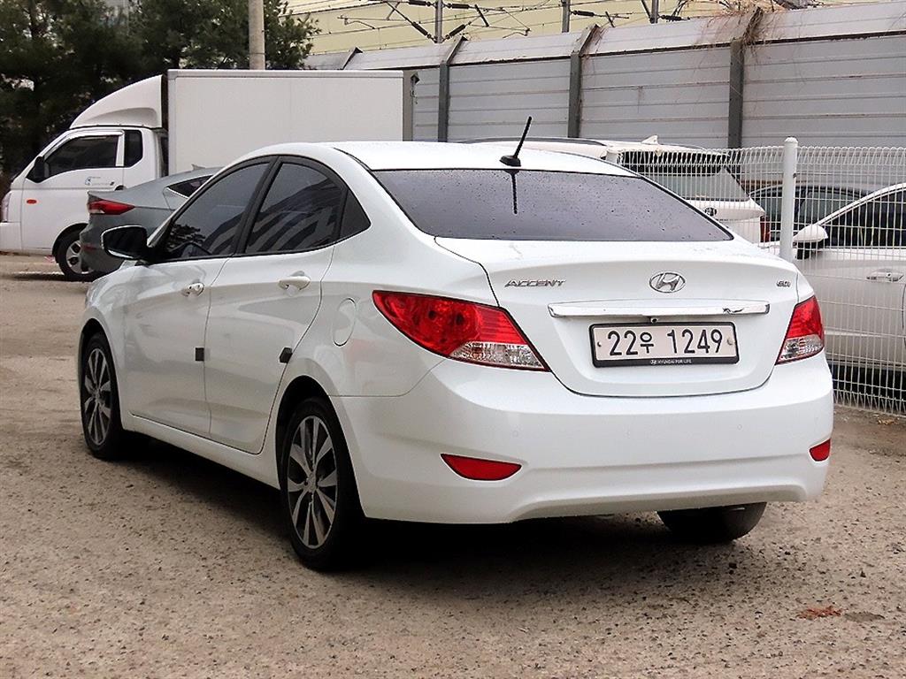 현대 엑센트 신형 1.6 GDI 프리미엄 - 이미지 15