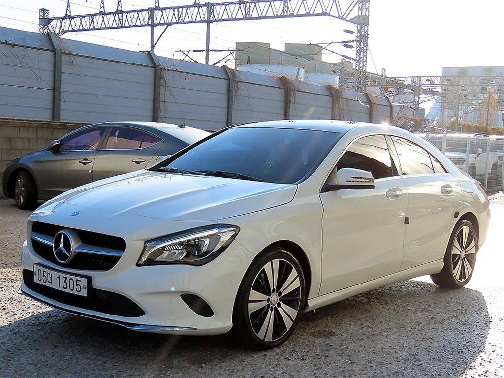 벤츠 CLA클래스 CLA250 4매틱 - 이미지 12