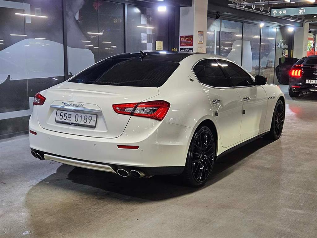 마세라티 기블리(3세대) 3.0 스포츠 - 이미지 20