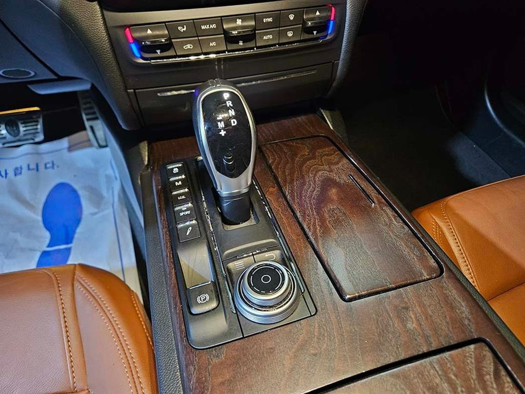 마세라티 기블리(3세대) 3.0 스포츠 - 이미지 16