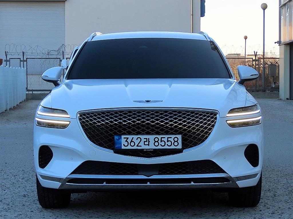 제네시스 GV70 2.2 디젤 AWD 기본형 - 이미지 13