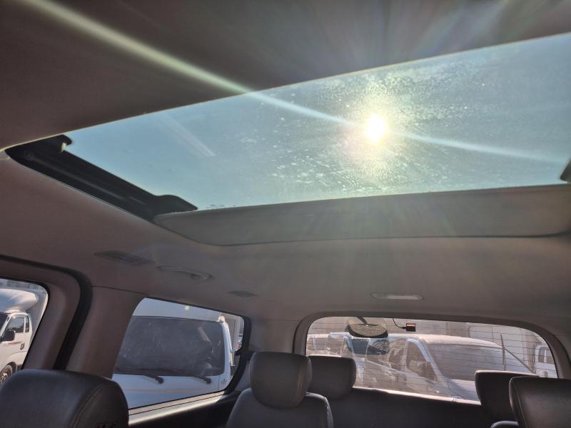 현대 그랜드스타렉스 12인승 디젤 CVX 럭셔리 - 이미지 19