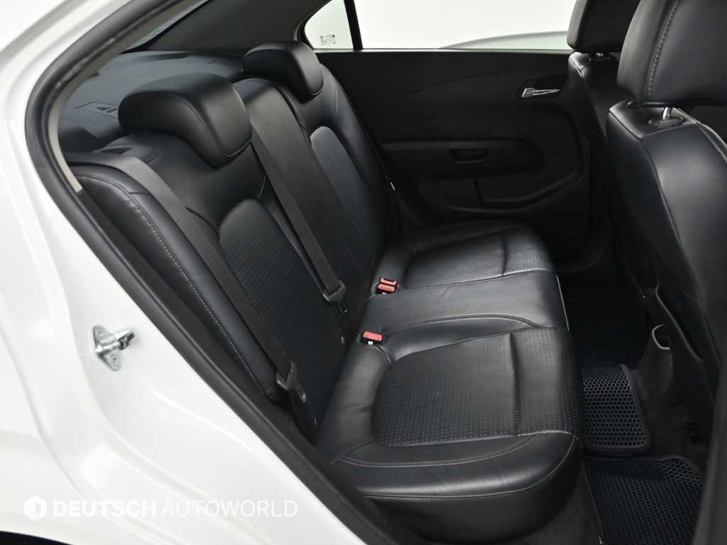 쉐보레 (대우) 아베오 4도어 1.6 LT 최고급형