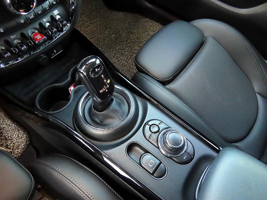 미니 클럽맨(2세대) 1.5 클래식 플러스 - 이미지 2