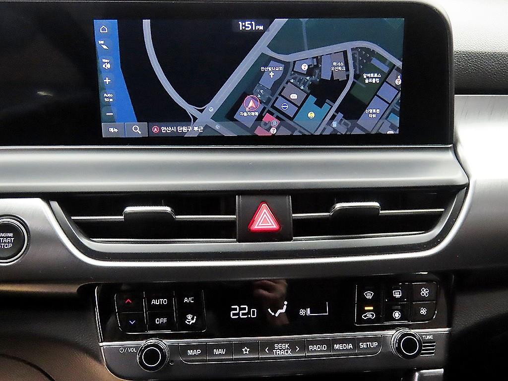 기아 더 뉴셀토스 1.6 가솔린 터보 2WD 프레스티지 - 이미지 2