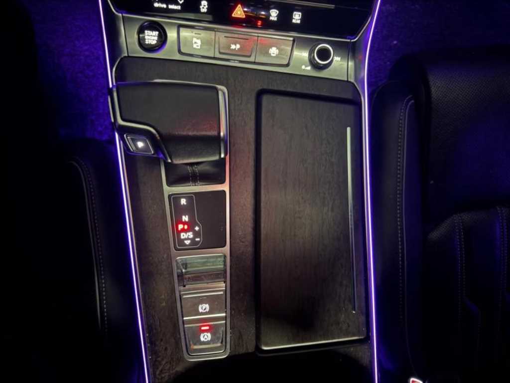 아우디 A7(2세대) 55 TFSI 콰트로 프리미엄 - 이미지 5