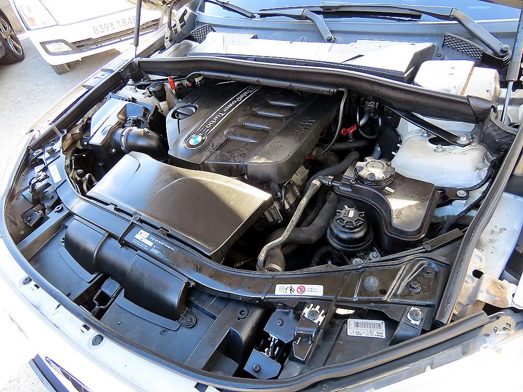 BMW X1 20d xDrive - 이미지 13