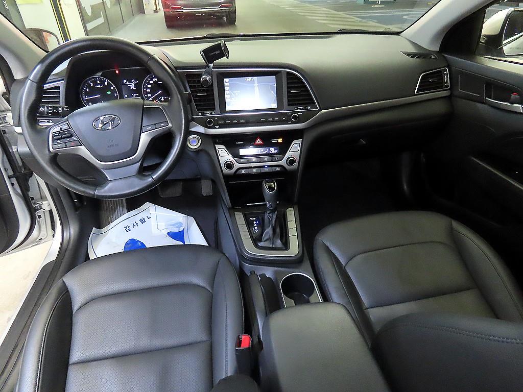 현대 아반떼AD 1.6 GDi 스마트 스페셜 - 이미지 20