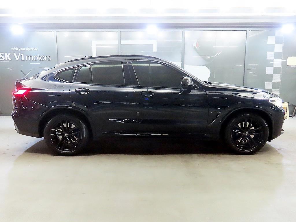 BMW X4(2세대) 20d xDrive M스포츠 - 이미지 11