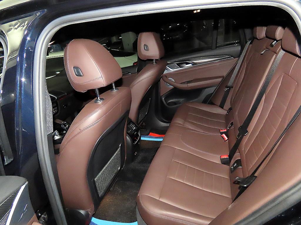 BMW X4(2세대) 20d xDrive M스포츠 - 이미지 7