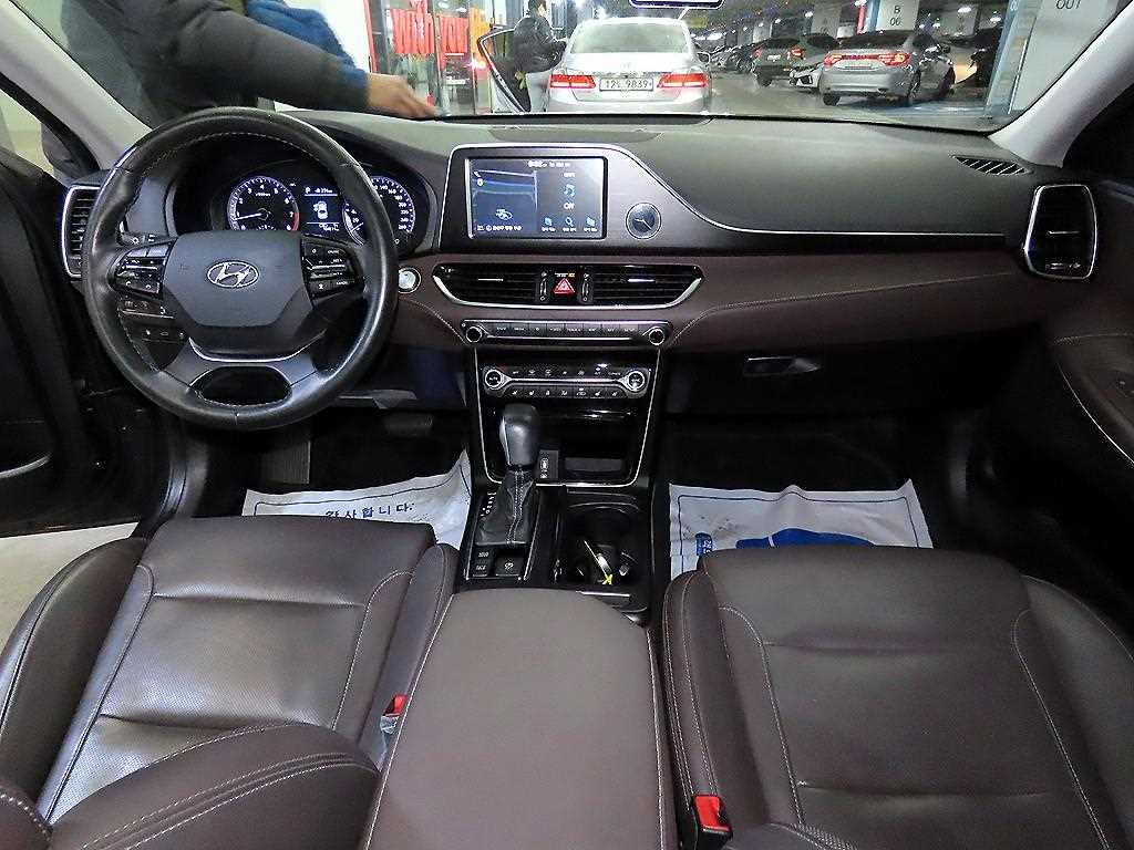 현대 그랜저IG 2.4 GDi 프리미엄 스페셜 - 이미지 3