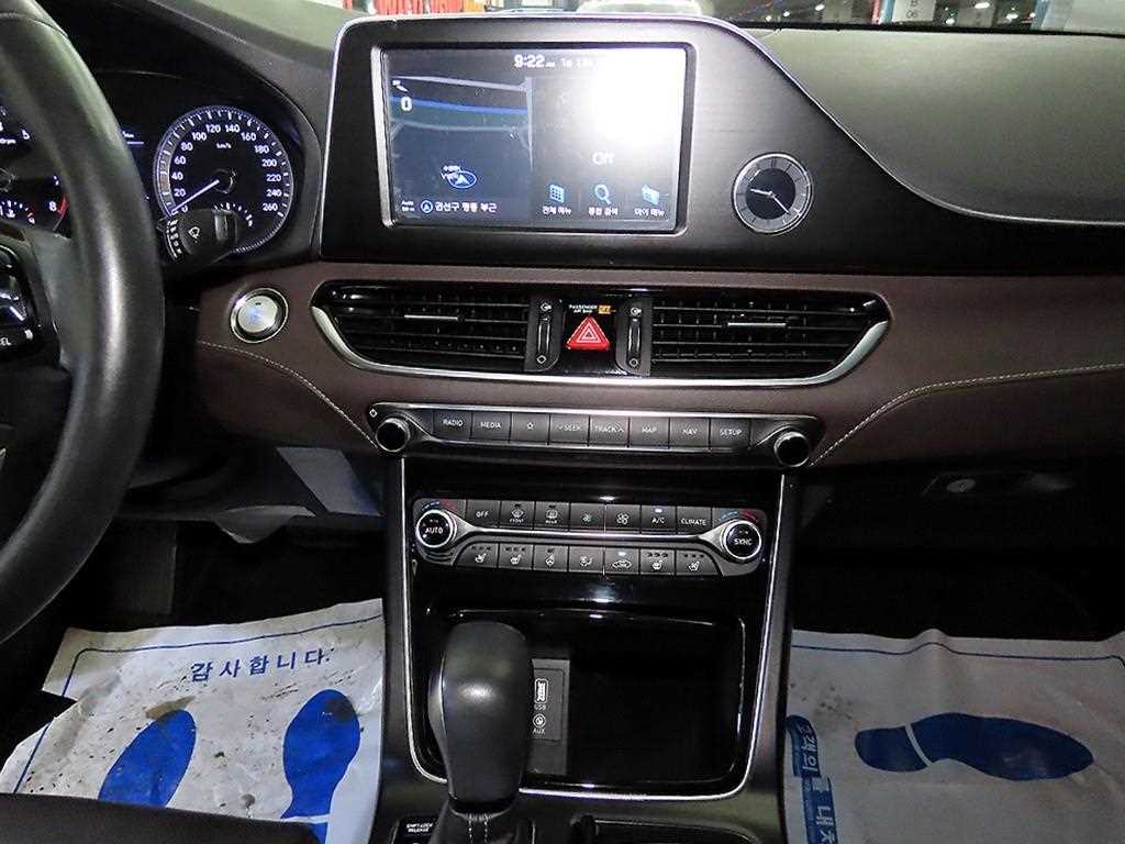 현대 그랜저IG 2.4 GDi 프리미엄 스페셜 - 이미지 10