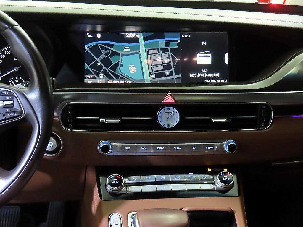 제네시스 G90 3.8 AWD 럭셔리 - 이미지 9