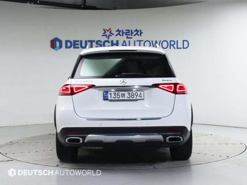 벤츠 GLE클래스(4세대) GLE 300d 4매틱 - 이미지 15