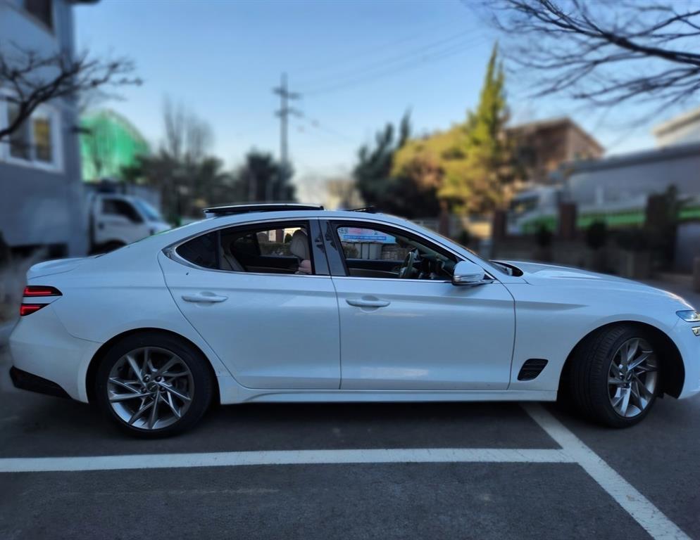 제네시스 더 뉴G70 가솔린 2.0T 2WD 기본형