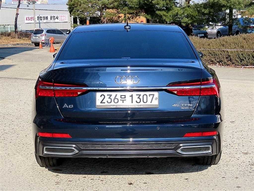 아우디 A6(5세대) 45 TFSI 콰트로 프리미엄 - 이미지 13