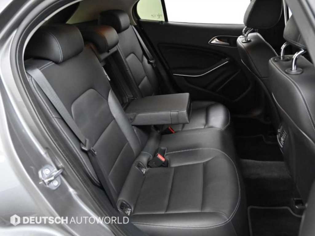 벤츠 GLA클래스 GLA 220 - 이미지 9