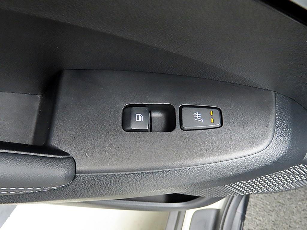 기아 셀토스 1.6 가솔린 2WD 시그니처 - 이미지 16