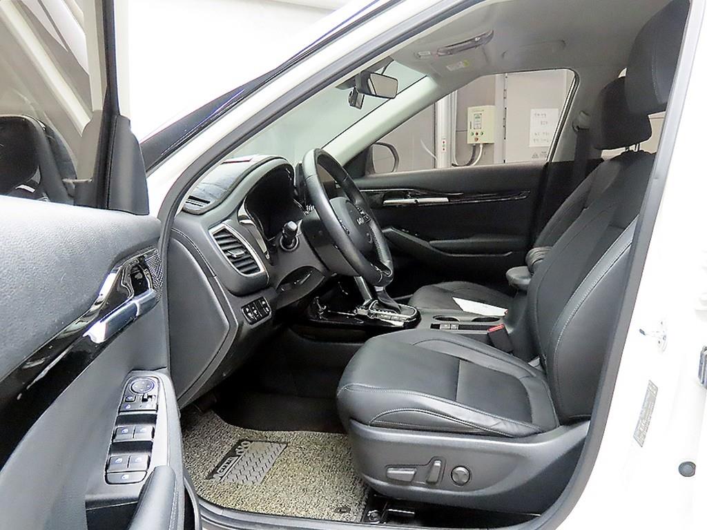 기아 셀토스 1.6 가솔린 2WD 시그니처 - 이미지 3