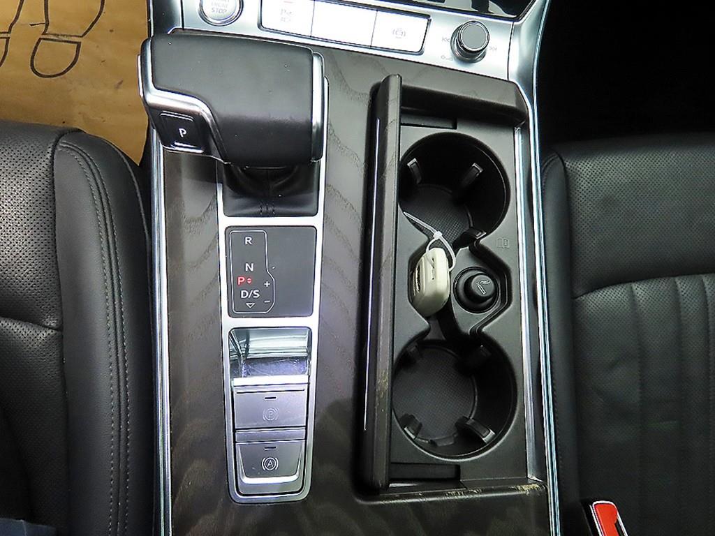 아우디 A6(5세대) 40 TDI 프리미엄