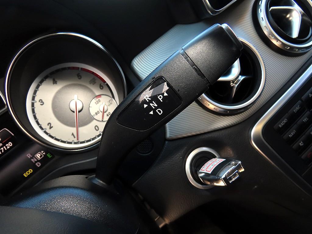 벤츠 GLA클래스 GLA 200 CDI - 이미지 15