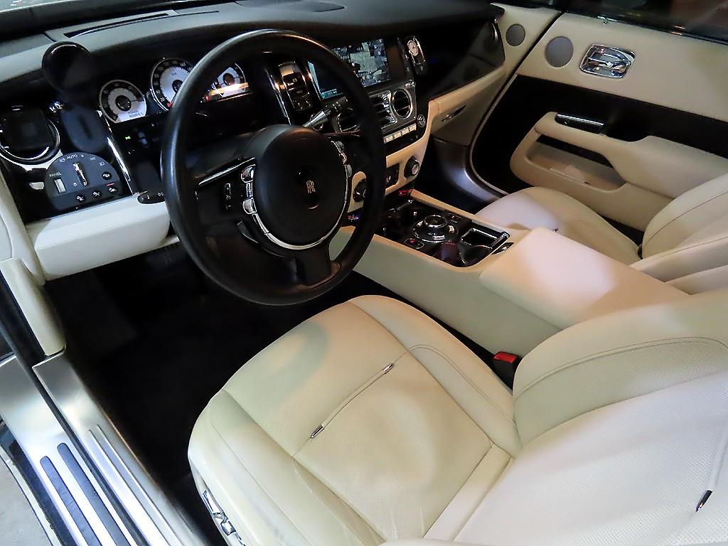 롤스로이스 레이스 6.6 V12