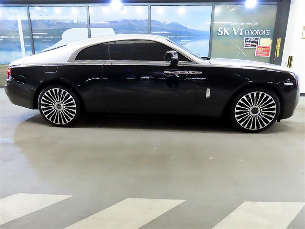 롤스로이스 레이스 6.6 V12 - 이미지 5