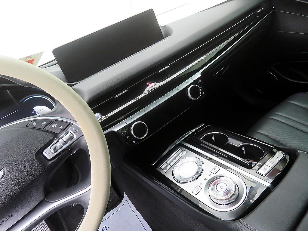 제네시스 더 올뉴G80 가솔린 2.5 2WD 기본형 - 이미지 3