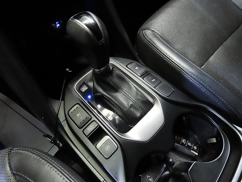 현대 맥스크루즈 디젤 R2.2 2WD 익스클루시브 스페셜 - 이미지 17