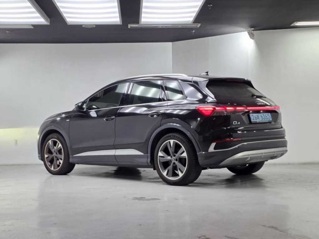 아우디 Q4 e-트론 40 프리미엄 - 이미지 14